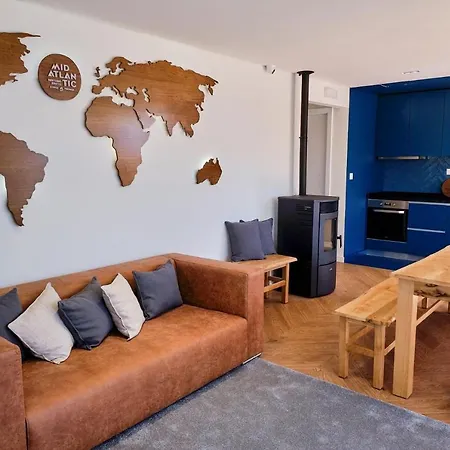 Mid-atlantic Boutique * Angra do Heroismo