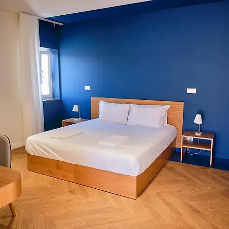 Mid-atlantic Boutique *