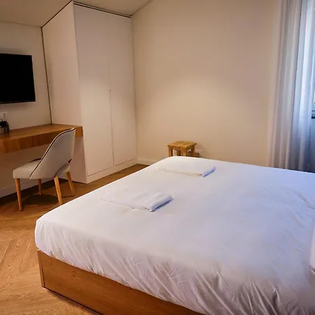 Mid-Atlantic House ホステル *