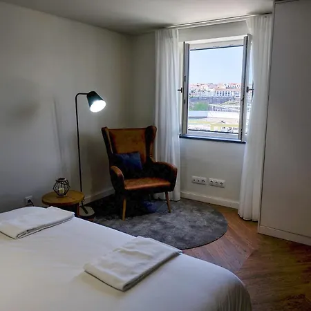 Mid-Atlantic House アングラ・ド・エロイーズモ