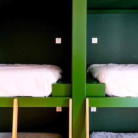 Mid-atlantic House Hostel Angra do Heroismo