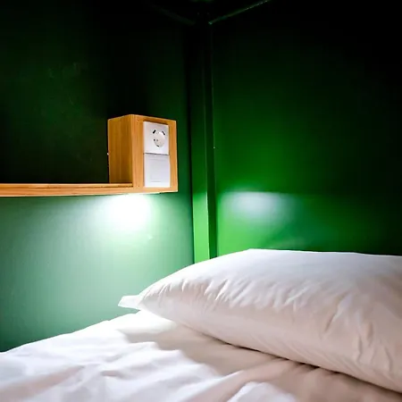 Mid-atlantic House Hostel Angra do Heroismo