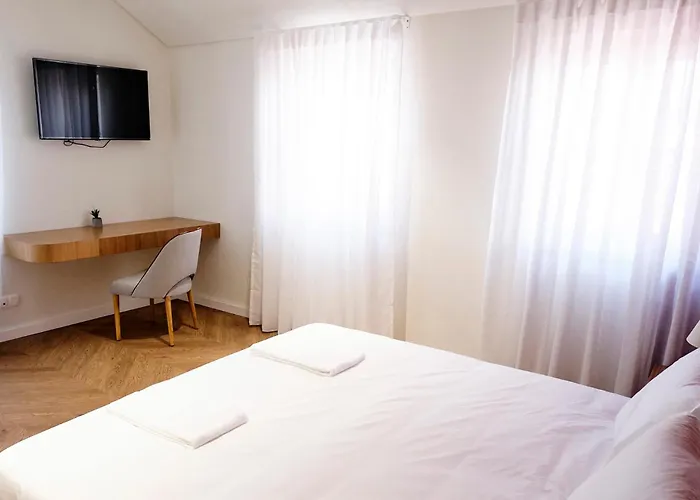 Mid-atlantic House Hostel