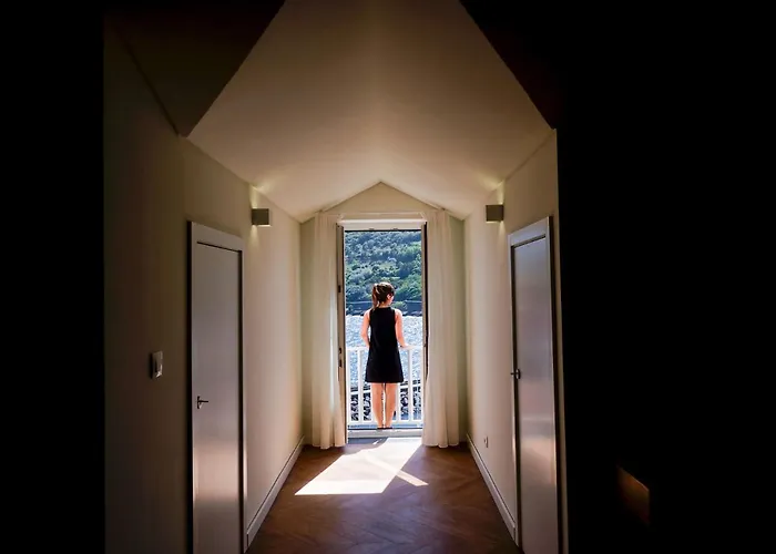 Hostel Mid-atlantic House