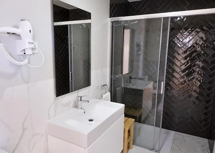 Hostel Mid-atlantic House