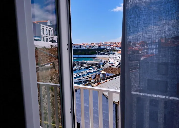 Mid-atlantic House * Angra do Heroísmo