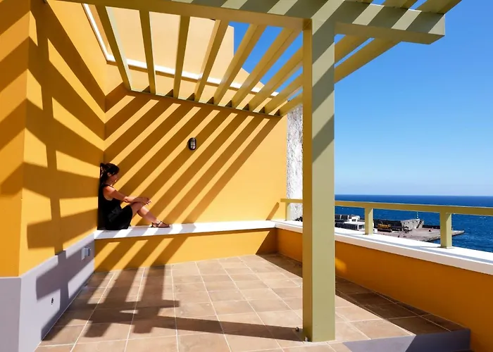 Hostel Mid-atlantic House